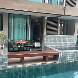  Casa de Férias Flat Terreo Com Piscina Privativa
